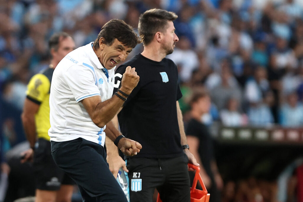 Gustavo Costas sigue en Racing. Foto: Getty Images.